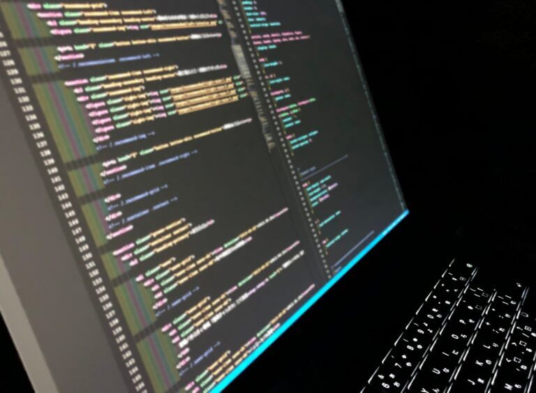 静的サイトの活用に適した具体例を解説！静的サイトのメリット・デメリットは？おすすめの静的サイトジェネレーターもご紹介